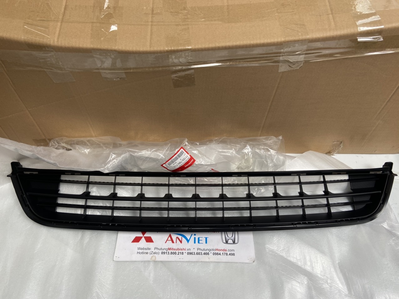 Lưới thoáng gió ba đờ sốc trước xe Honda HRV